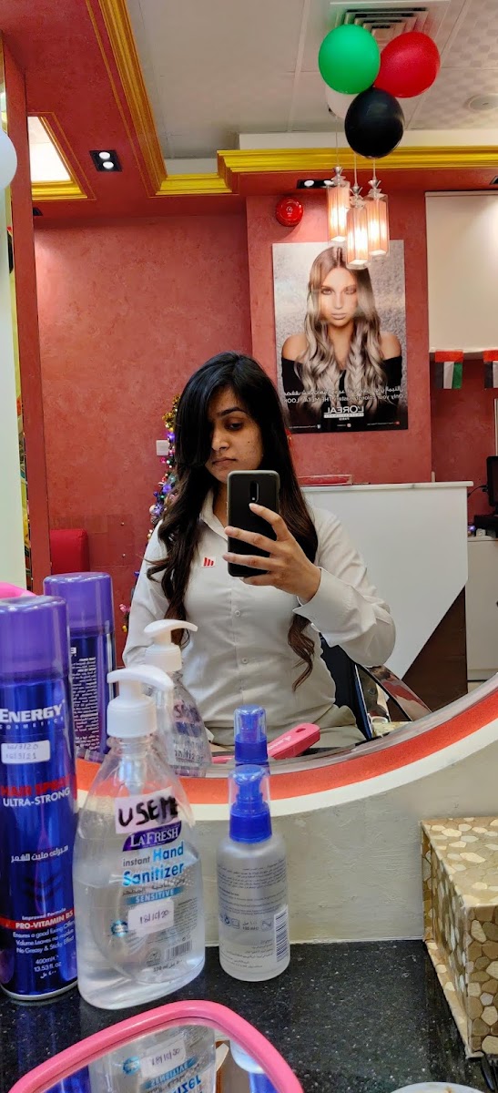 Al Inekas Ladies Salon- BR 1 - 10 + years in Sharjah