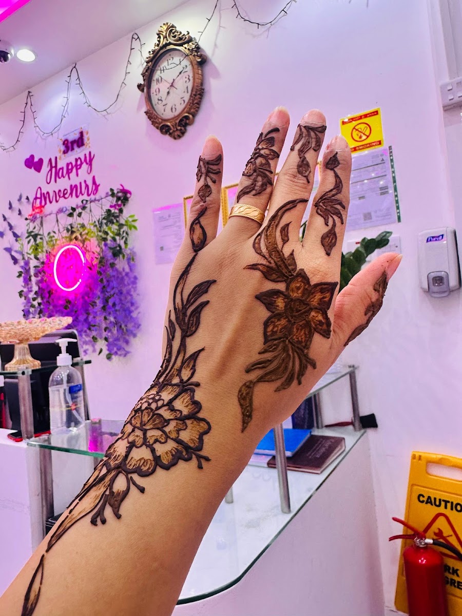 Al Majarah Al Zarqa Ladies Salon