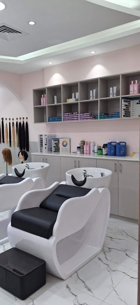 Al Nazish ladies saloon