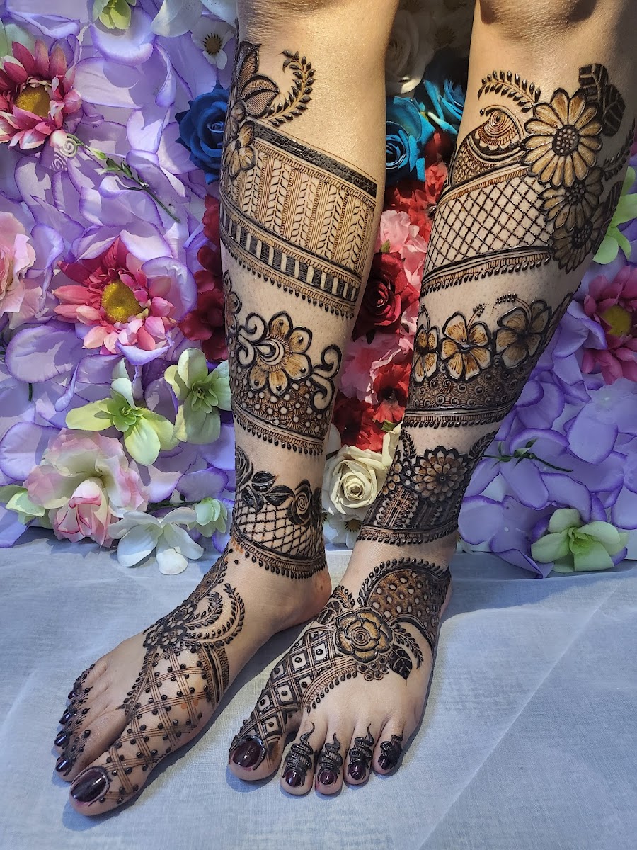 Beauty & Henna Home Service All Over UAE