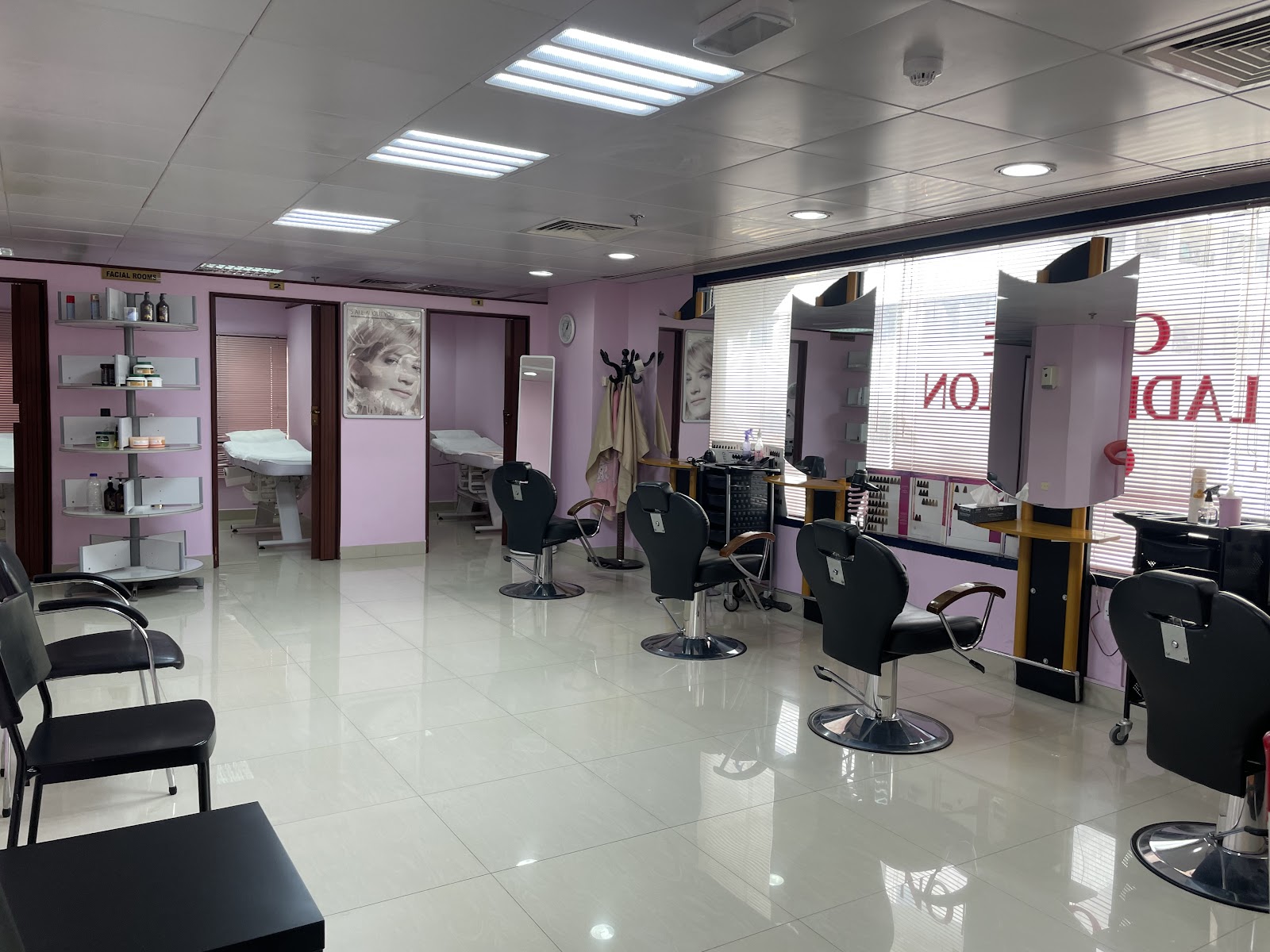 Claire beauty salon