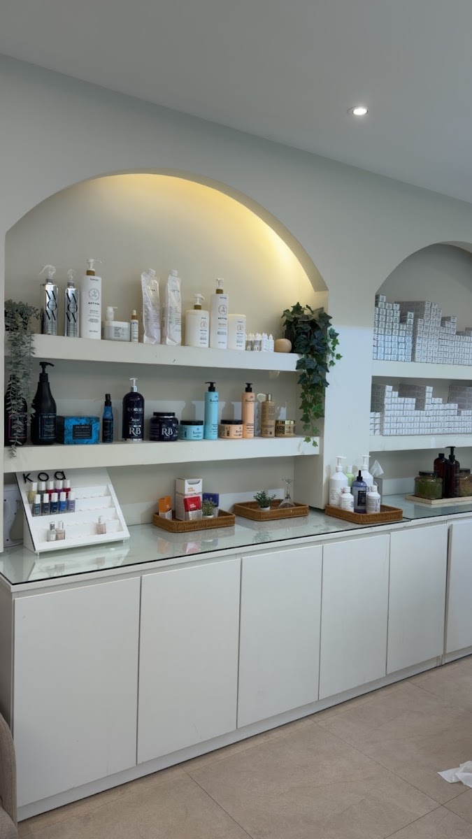Glam Room beauty Saloon