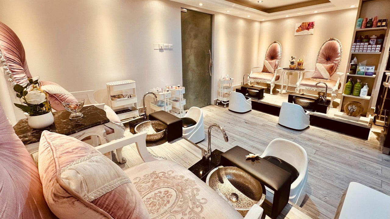 Laha salon and Spa