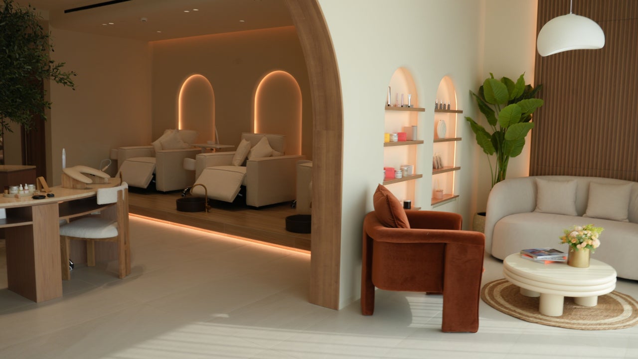 NOA Nail Lounge