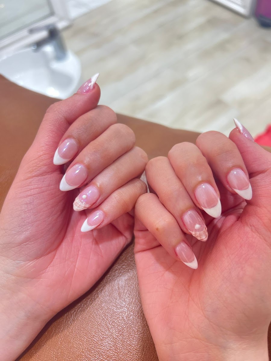 Simply Beauty Salon & Spa - Al Qasba