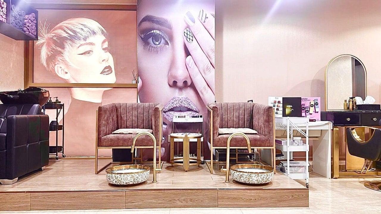 THE BEAUTY ARTIST by mary aisha Ladies salon & Home Service