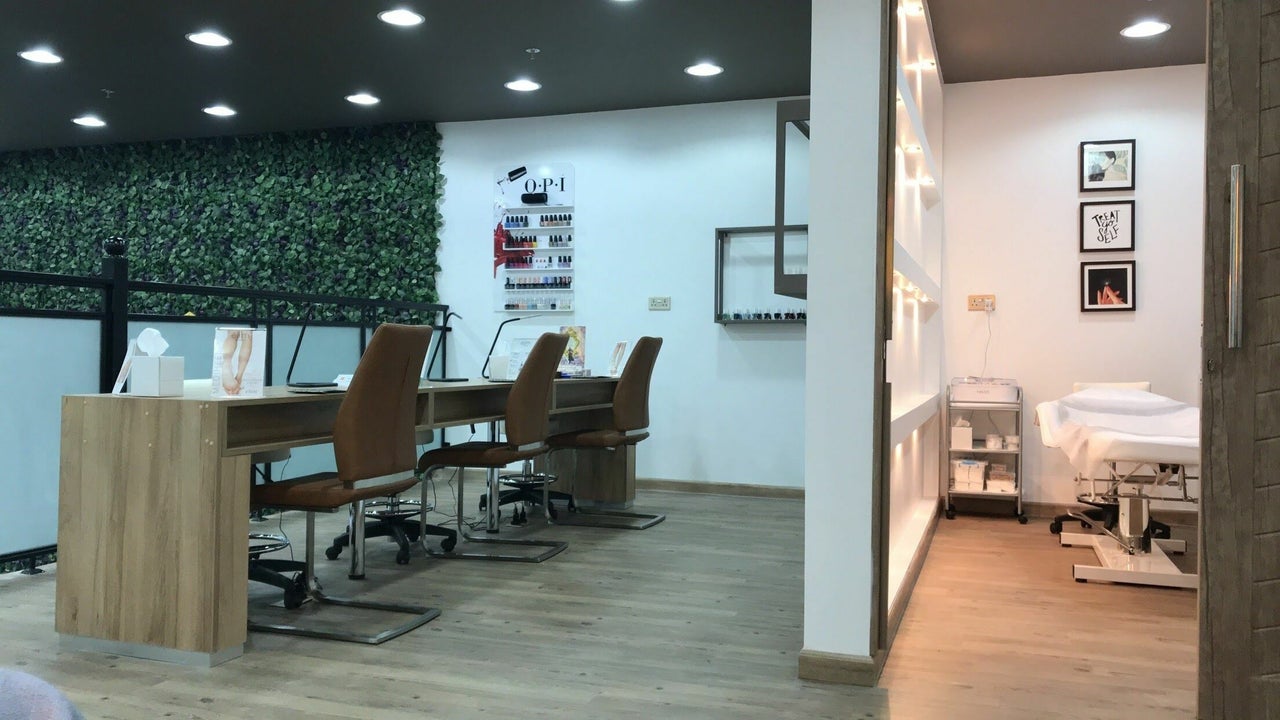 Trends Beauty Bar