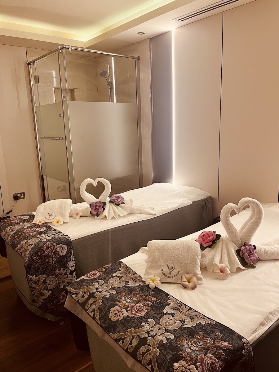 V Elements Spa and Wellness - Golden Tulip