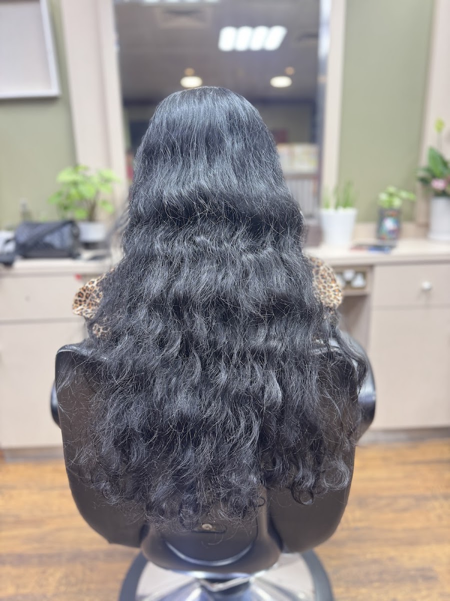 Vanitha Ladies Saloon - Mussafah Branch