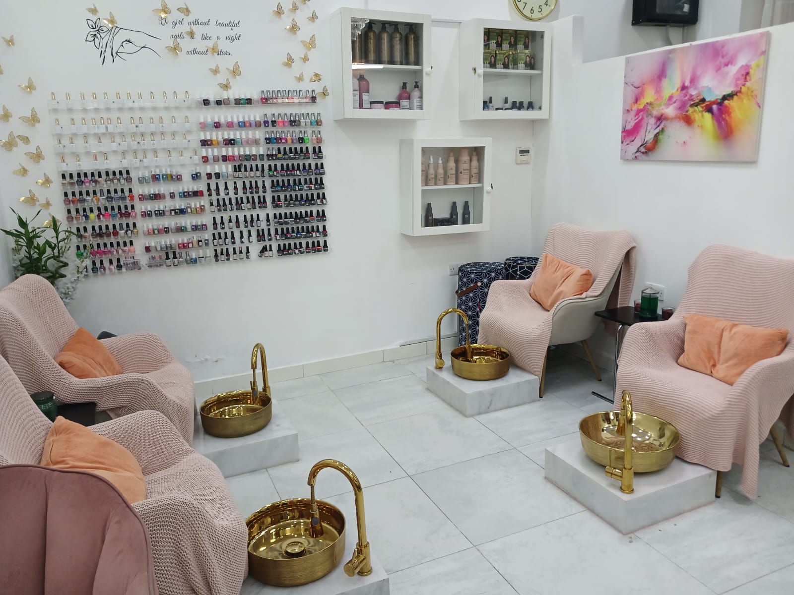 Zahrat Al Ruman Ladies Salon